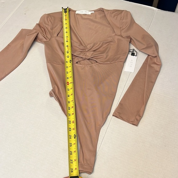 ASTR THE LABEL VENTURA BODYSUIT PINK NUDE SMALL NEW WITH TAGS - Picture 14 of 16